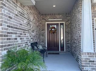 5747 Dunridge Dr, Pace, FL 32571