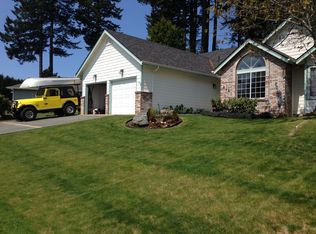 914 Helen Ln, Brookings, OR 97415