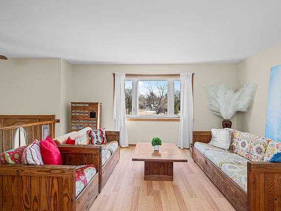 5th image of 4480 Thornbark Dr