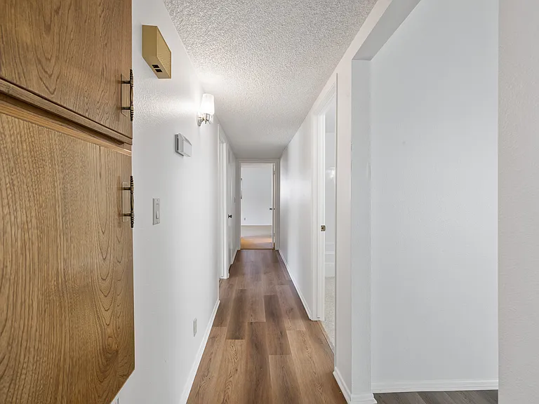 841 Landsford St — Photo 13