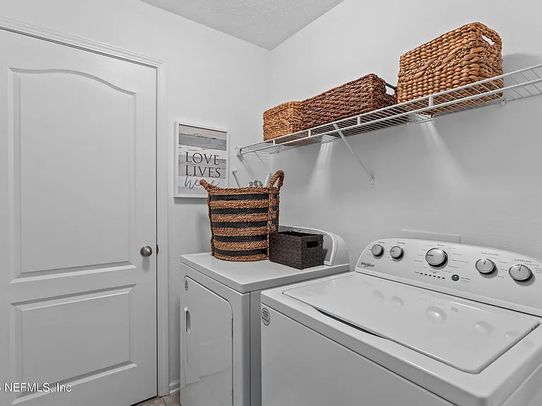30 Bush Pl — Photo 28