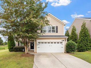 408 Wellspring Dr, Holly Springs, NC 27540
