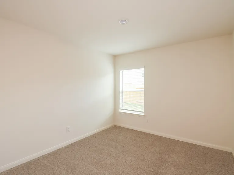 26828 Steinbeck Dr — Photo 13