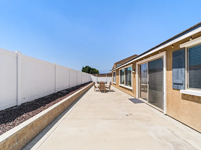 4825 Magnum Way — Photo 35