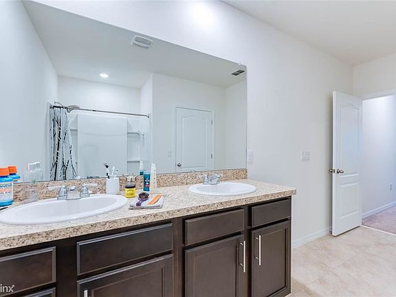 4th image of 761 Kindred Ln