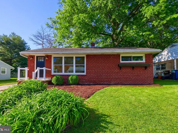 404 E New St, Mountville, PA 17554