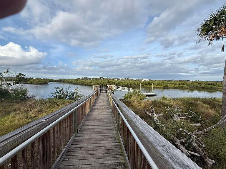 209 Leeward Island Dr — Photo 18