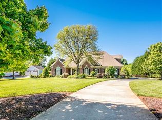 12906 Westmoreland Farm Rd, Davidson, NC 28036