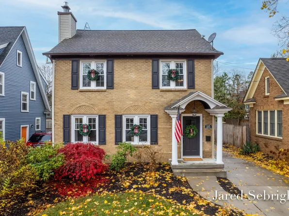 1115 Giddings Ave SE, Grand Rapids, MI 49506