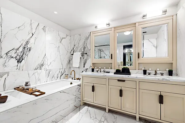 Sold by Nest Seekers International | media 18