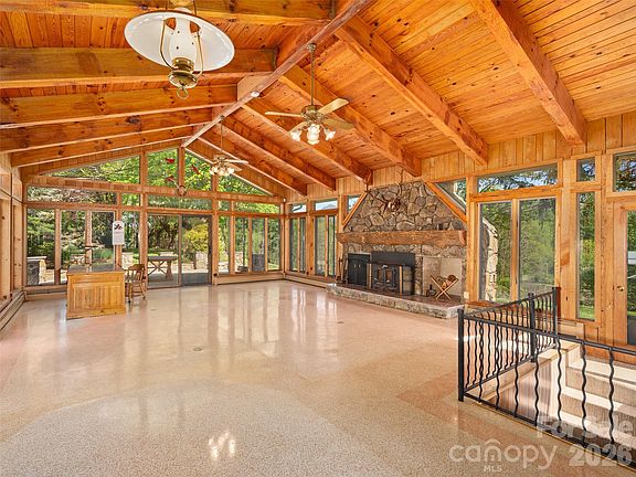 5th image of 110 Crest View Rd