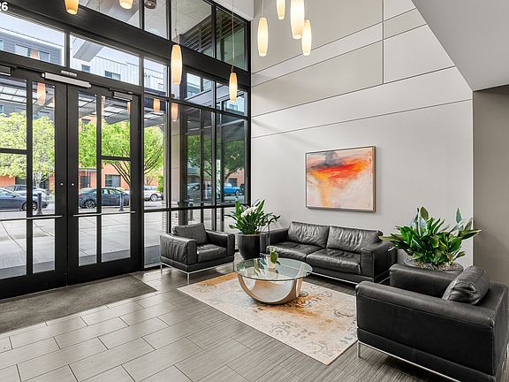 3rd image of 1830 NW Riverscape St APT 407