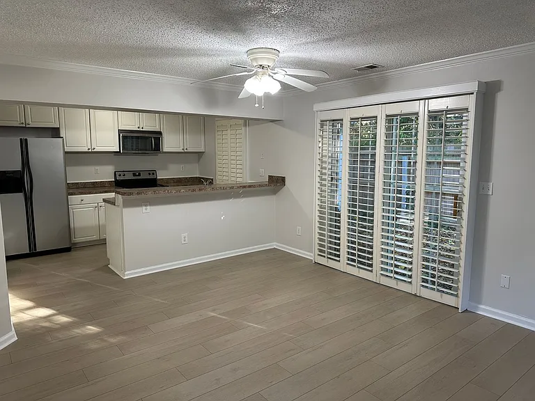 706 Gemstone Ln — Photo 15