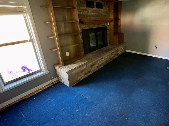 4th image of 1009 W D Ave