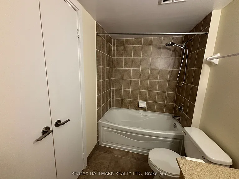 35 Viking Ln #839 — Photo 5