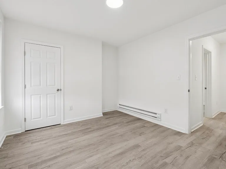 2603 N Hollywood St — Photo 9