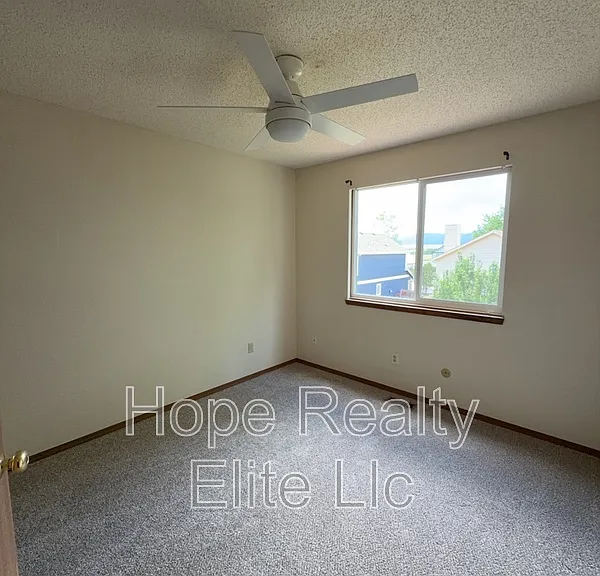 3960 Breaking Dawn St — Photo 10