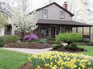 341 Meadow St, Chagrin Falls, OH 44022