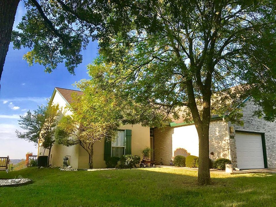 1st image of 1008 Edinburgh Dr N