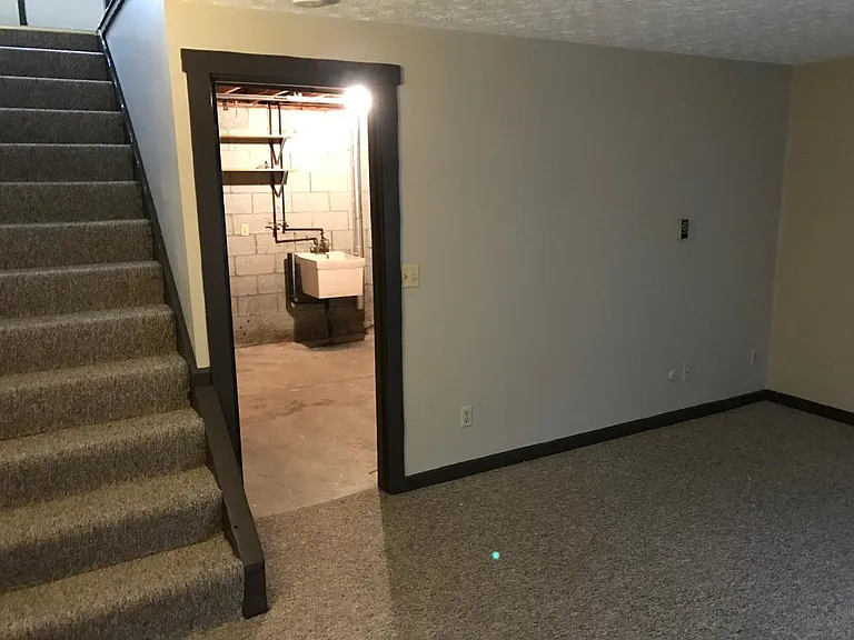 908 Skyside Dr — Photo 6
