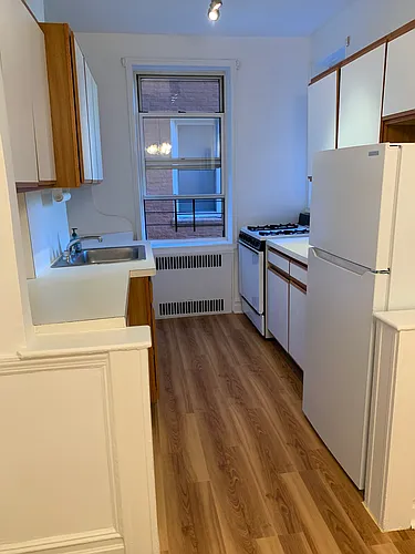 2195 E 22nd St #4A Photo 1 2195 E 22nd St #4A Photo 1