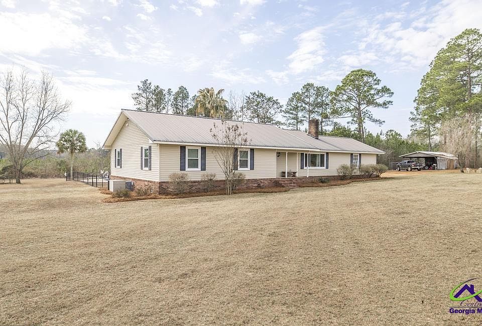 1st image of 1920 Harvey Rd