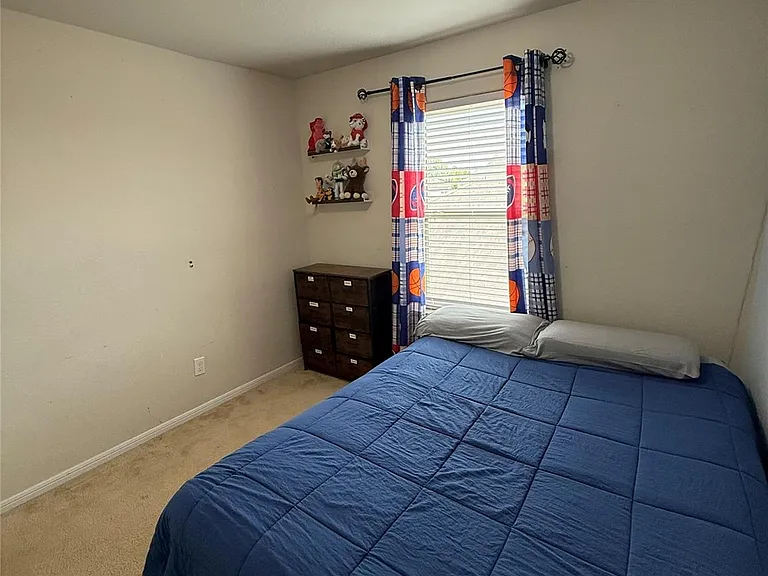 19627 Blue Pine Cir — Photo 15
