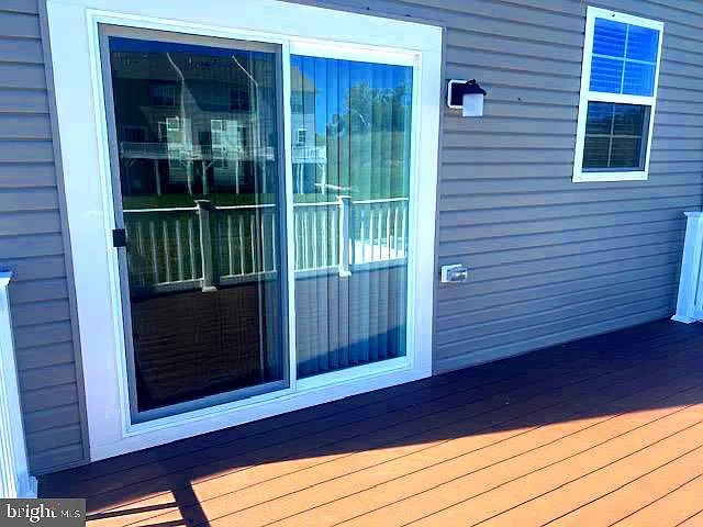 98 Extrovert Dr — Photo 14