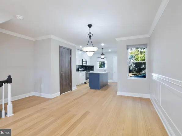 5829 Woodcrest Ave, Philadelphia, PA 19131