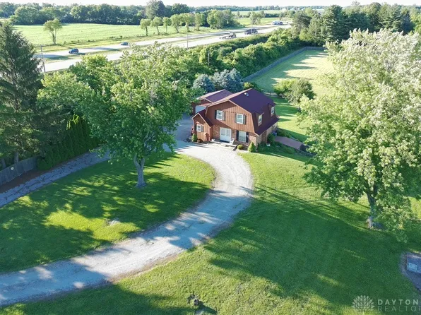 865 W Geiserman Rd, Piqua, OH 45356