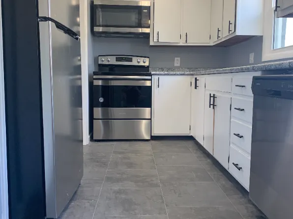 6020 Birch St APT 6, Omaha, NE 68104