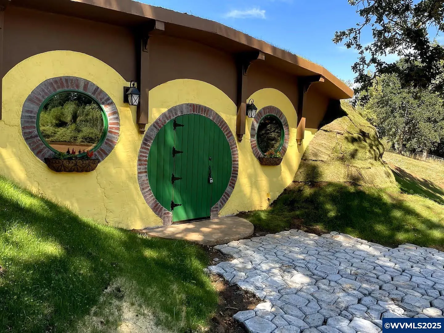 2784 Ballyntyne Rd S photo 1