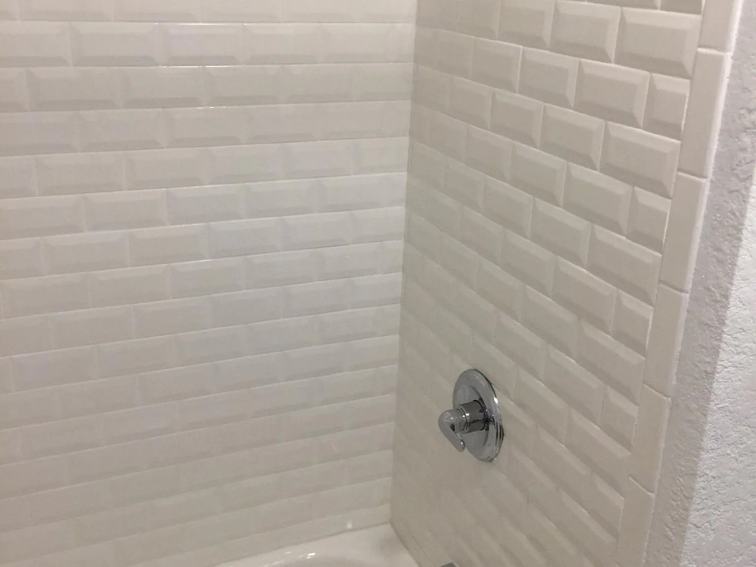 2 bed, 1025 sqft, $1,350 — Photo 4