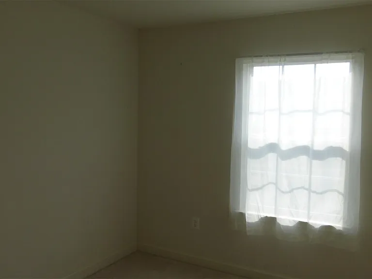 1308 Saunders Dr #1 — Photo 3