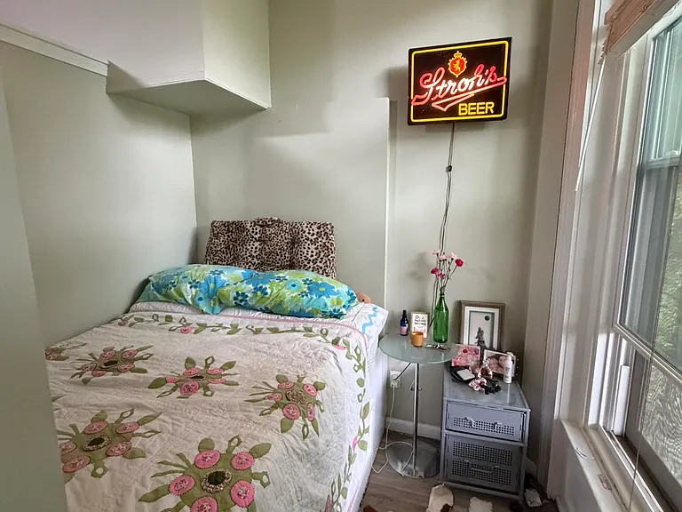 1130 S Brook St #2F — Photo 9