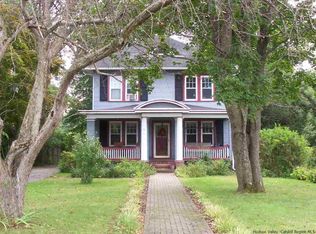 22 Main St, Saugerties, NY 12477