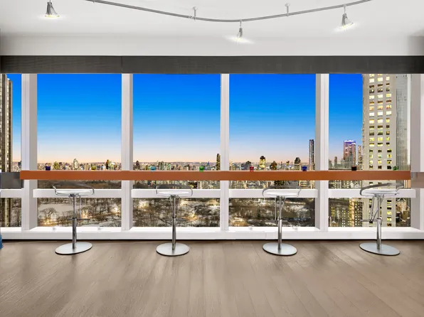 25 Columbus Circle image 4 of 47