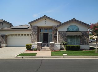 936 E Green Acres Dr, Fresno, CA