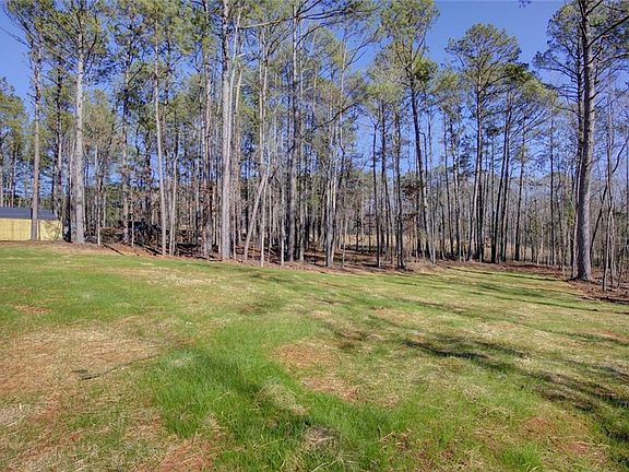 3rd image of 97 Malcom Rd