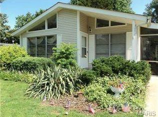 413 Orchard Ave, Ballwin, MO 63021