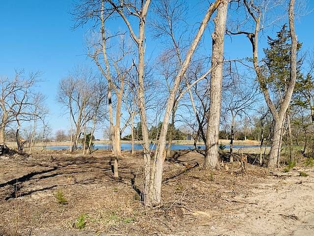 2nd image of 1825 Pintail Ln