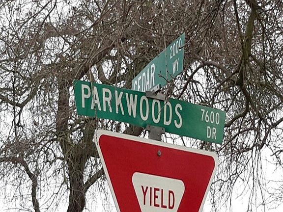5th image of 7520 Park Woods Dr