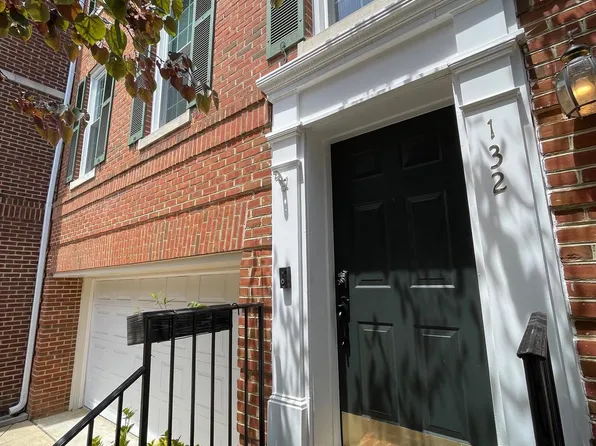 132 Rolling Trce, Falls Church, VA 22046