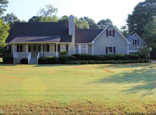 82 Howard Cir, Winder, GA 30680