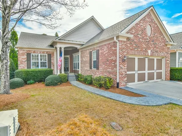 5921 Bellflower Way, Hoschton, GA 30548
