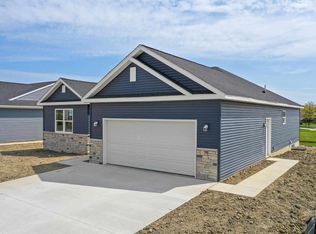 70794 Sunny Brook Ln #7, Richmond, MI 48062