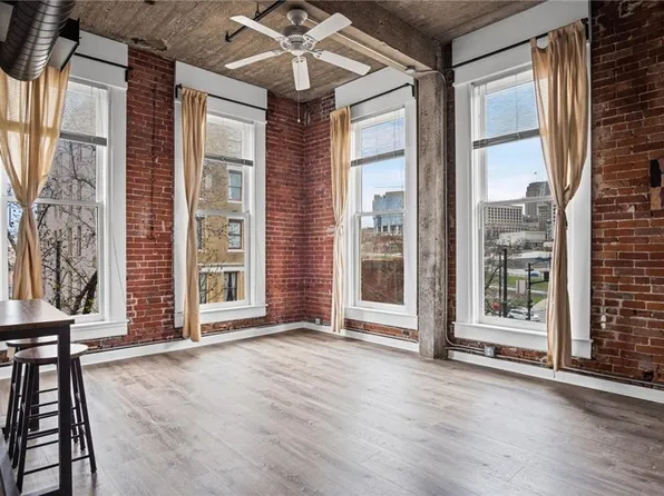 113 W 5th St APT 206, Kansas City, MO 64105
