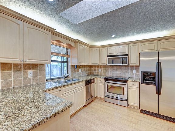 5th image of 8221 NW 49th Street