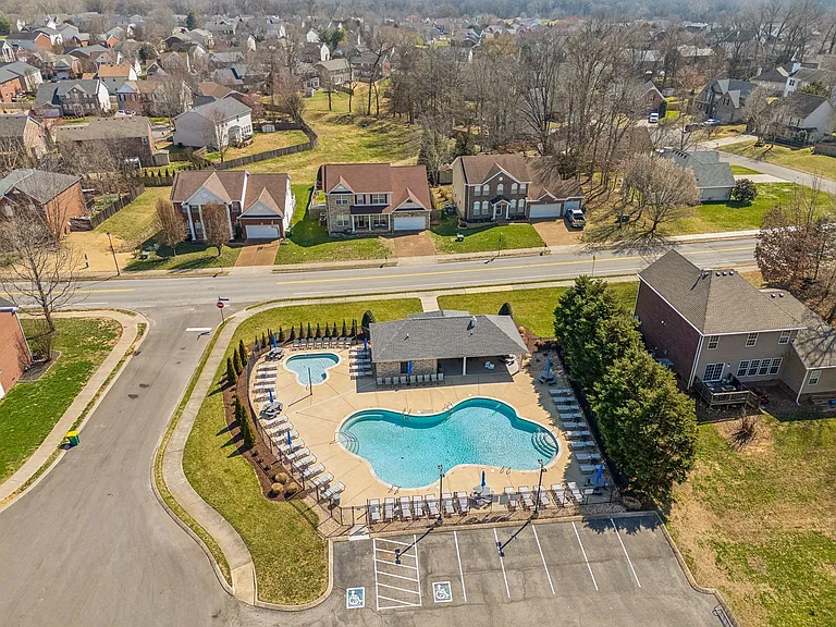 6000 Thrush Ct — Photo 38