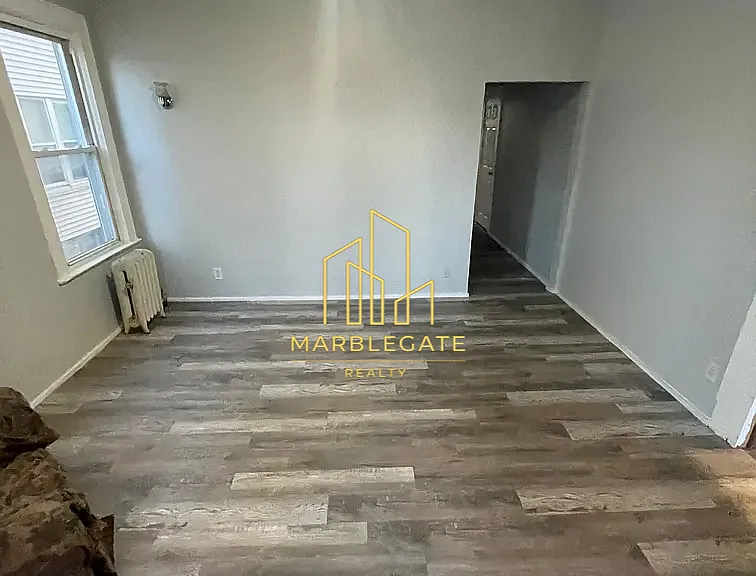 439 Springdale Ave #11L — Photo 2
